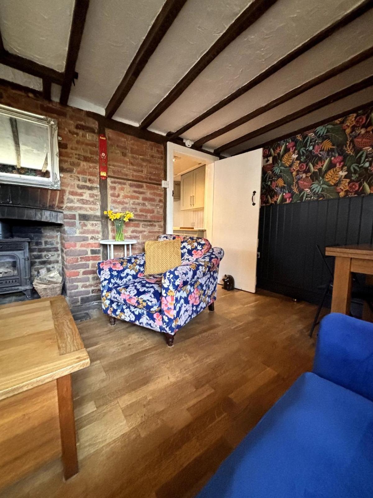 Wisteria Cottage Gravesend Exterior photo